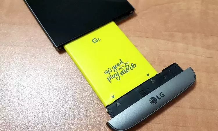 סוללה נשלפת LG G5