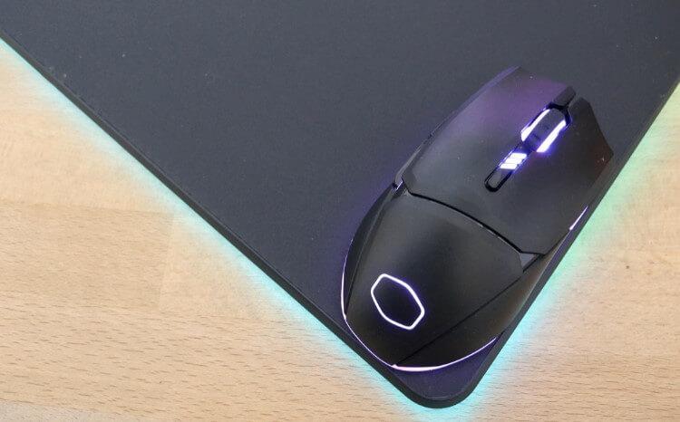 עיצוב ארגונומי ותאורת RGB מרשימה לעכבר הגיימינג Cooler Master MM831