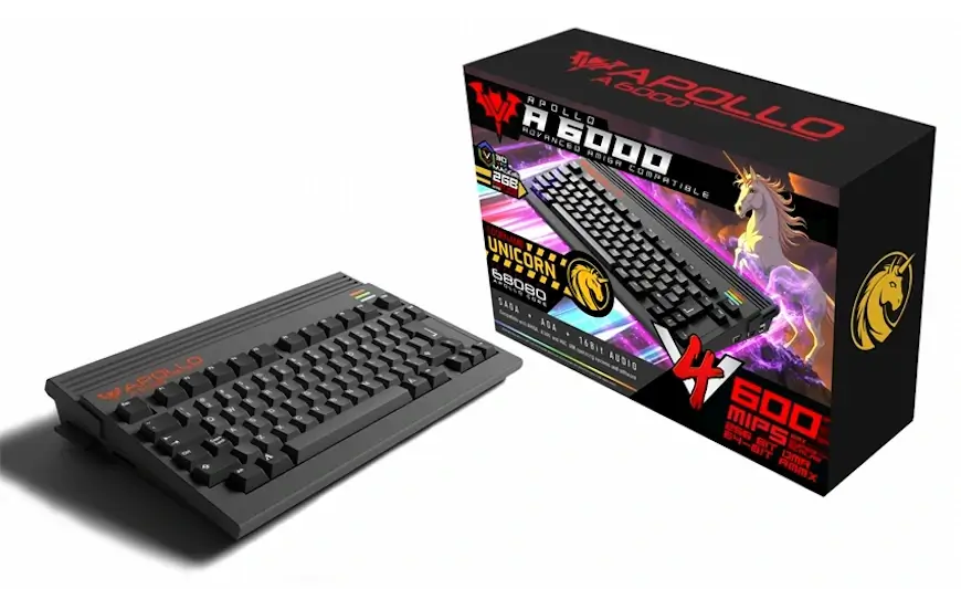 המחשב Apollo A6000 יחד עם האריזה