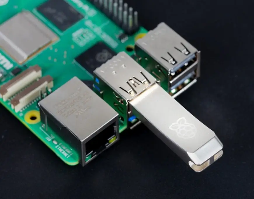 הדיסק און קי החדש Raspberry Pi Flash Drive