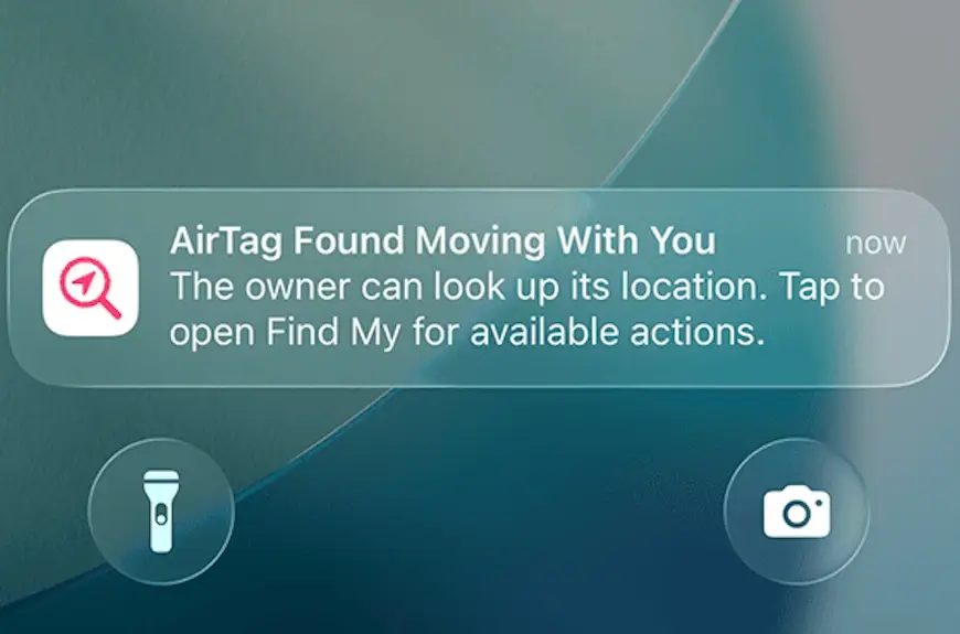 ההתראה שמתקבלת באייפון ברגע שהוא מזהה תגית AirTag זרה נעה יחד עם המשתמש